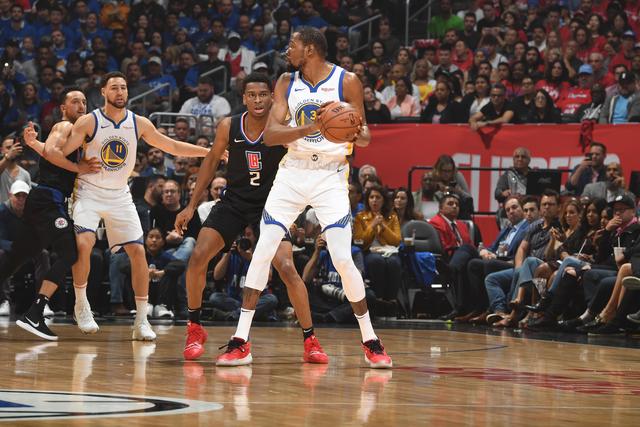 三千名跑者竞速山西榆社云竹湖 赛道串联生态与人文地标三千名跑者竞速山西榆社云竹湖 赛道串联生态与人文地标