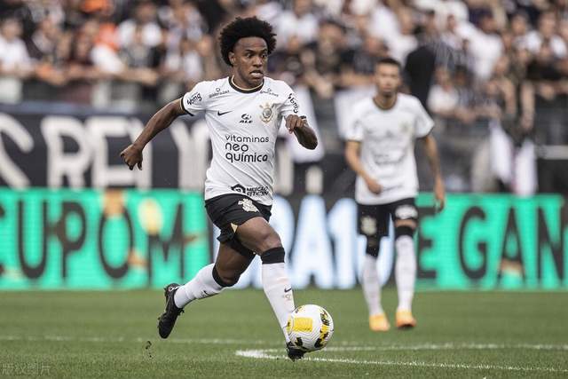 赵继伟13+7辽宁险胜天津 浙江6人上双胜上海